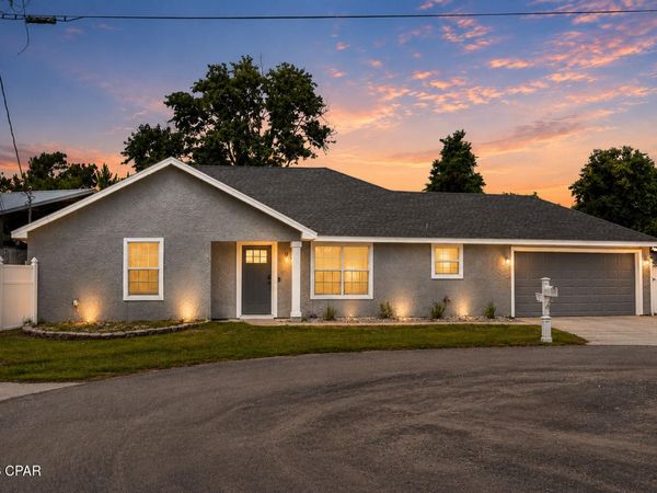 936 Pelican Place, Panama City Beach, FL 32407