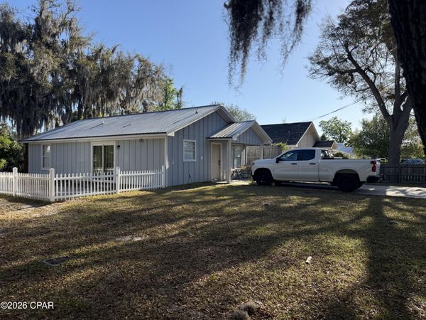 601 E 4th Court, Panama City, FL 32401
