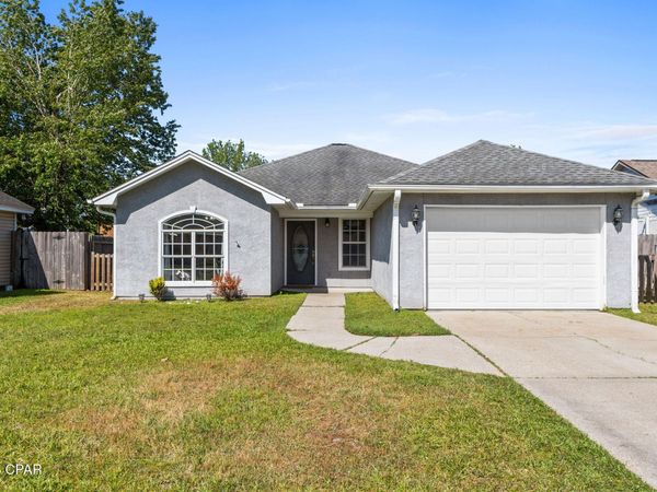 2746 Ravenwood Court, Lynn Haven, FL 32444