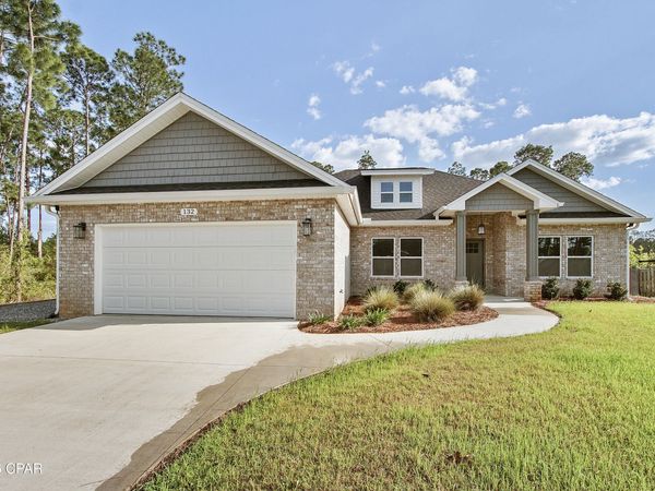132 White Oaks Boulevard , Panama City, FL 32409