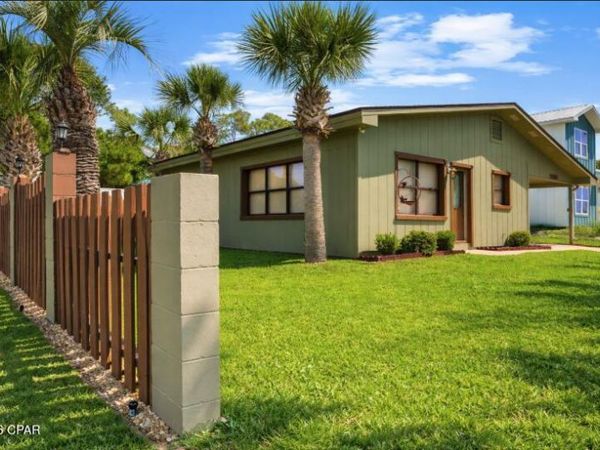 17850 Lynn Street, Panama City Beach, FL 32413