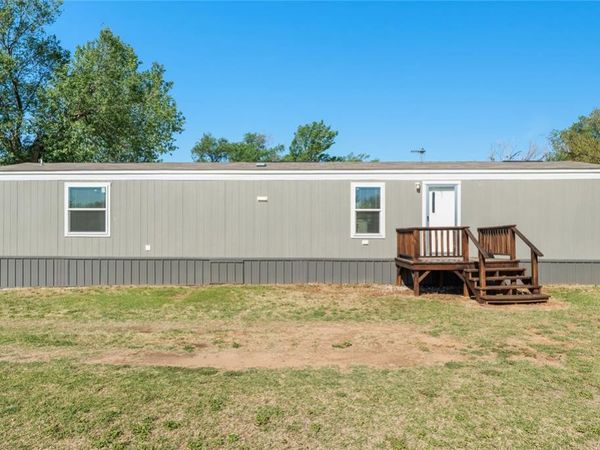 716 W 2nd Street, Watonga, OK 73772