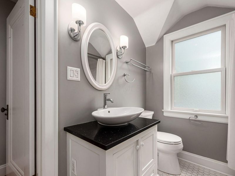 498 Oakland Park Avenue, Columbus, OH 43214 Photo 24