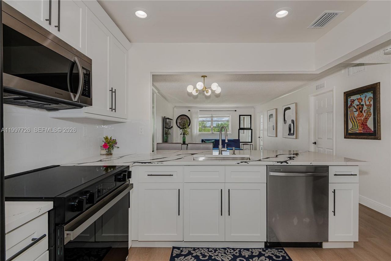 2500 SW 81st Ave, Unit 304, Davie, FL 33324 Photo