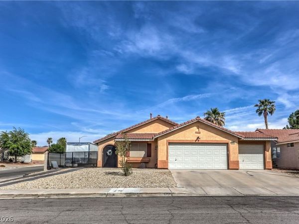 572 Broomspun Street , Henderson, NV 89015