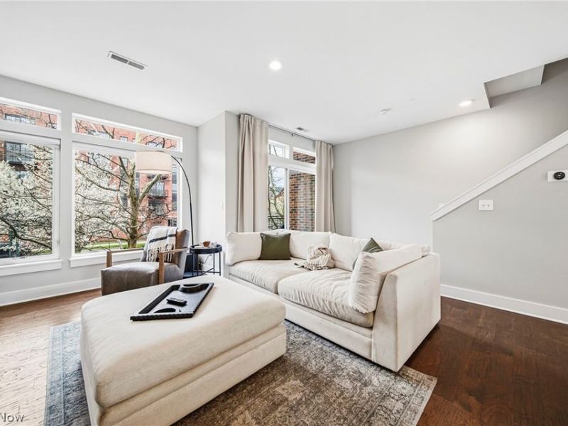 1245 W 75th Street, Unit D-1245, Cleveland, OH 44102 Photo 10