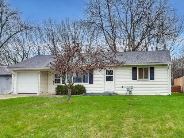 239 Maplewood Drive , Antioch, IL 60002