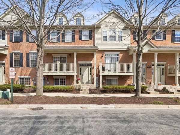 77 Lee Court , Winfield, IL 60190