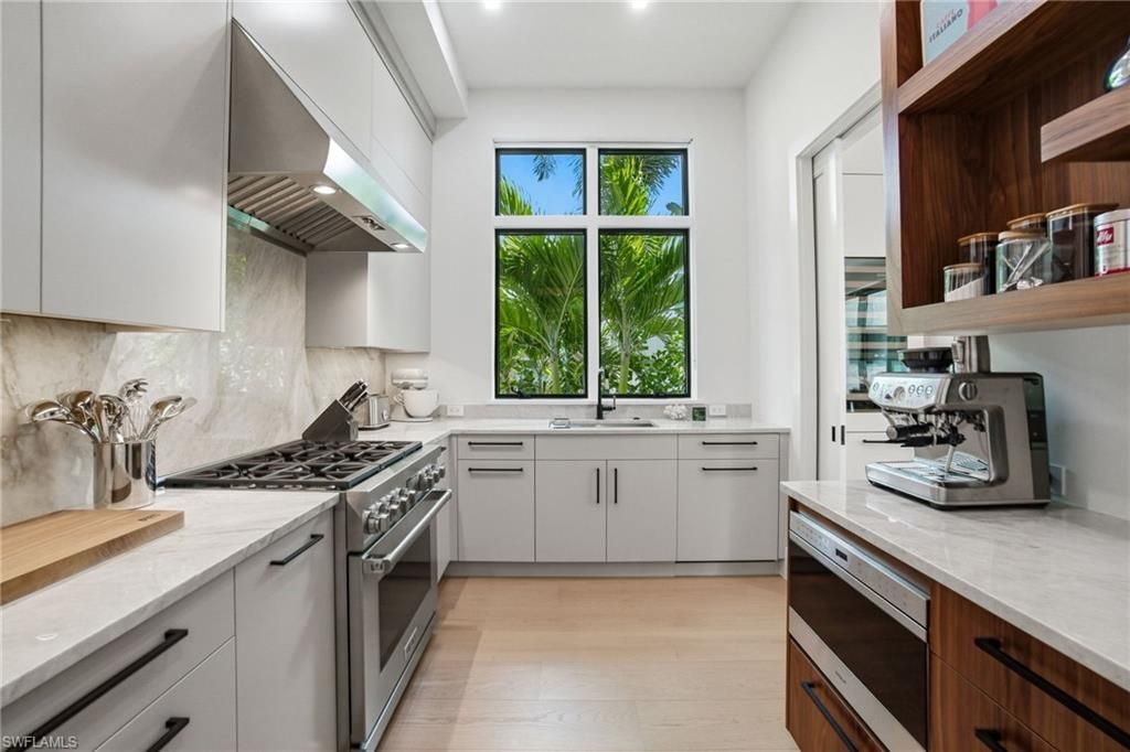 264 8th Ave S, Naples, FL 34102 Photo