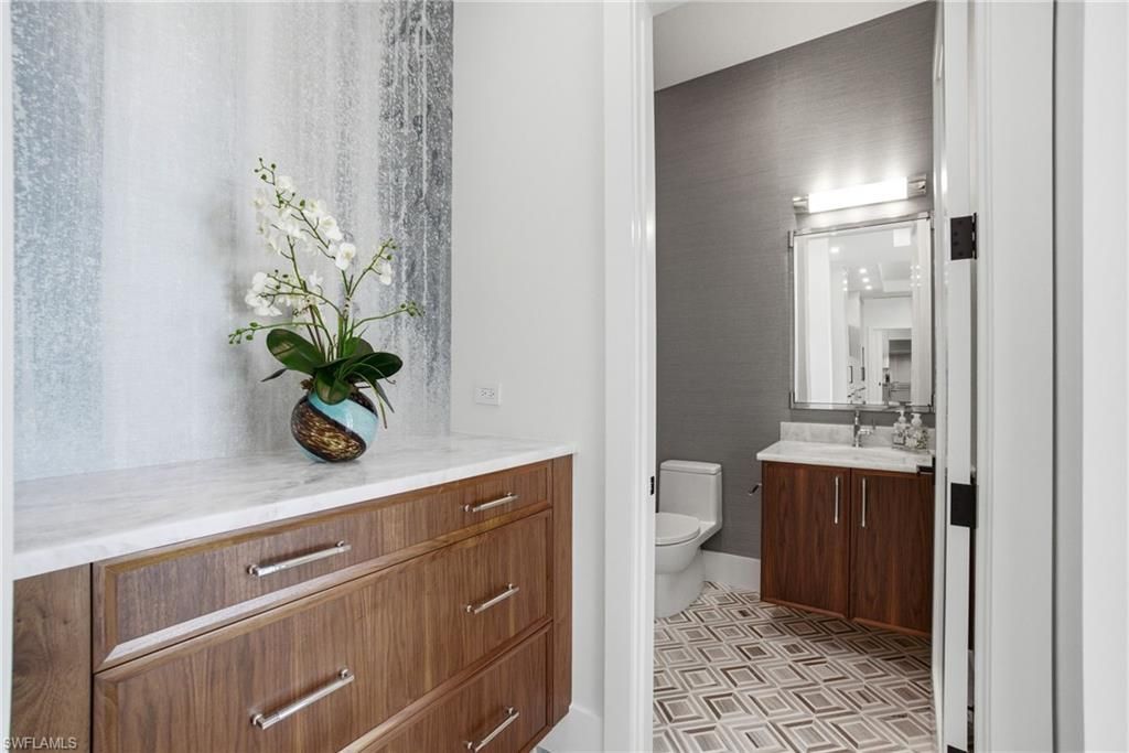 264 8th Ave S, Naples, FL 34102 Photo