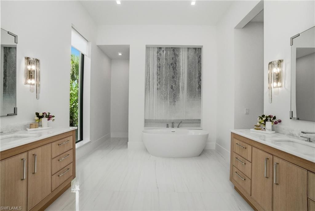 264 8th Ave S, Naples, FL 34102 Photo