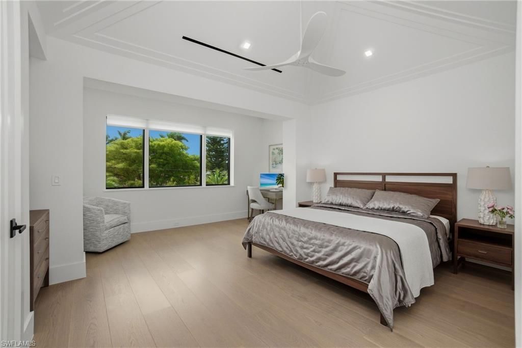 264 8th Ave S, Naples, FL 34102 Photo