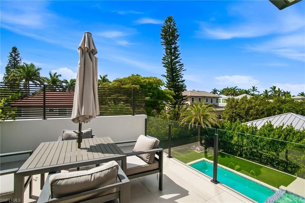 264 8th Ave S, Naples, FL 34102 Photo