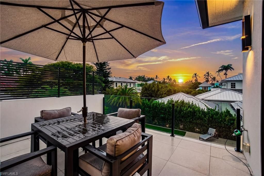 264 8th Ave S, Naples, FL 34102 Photo