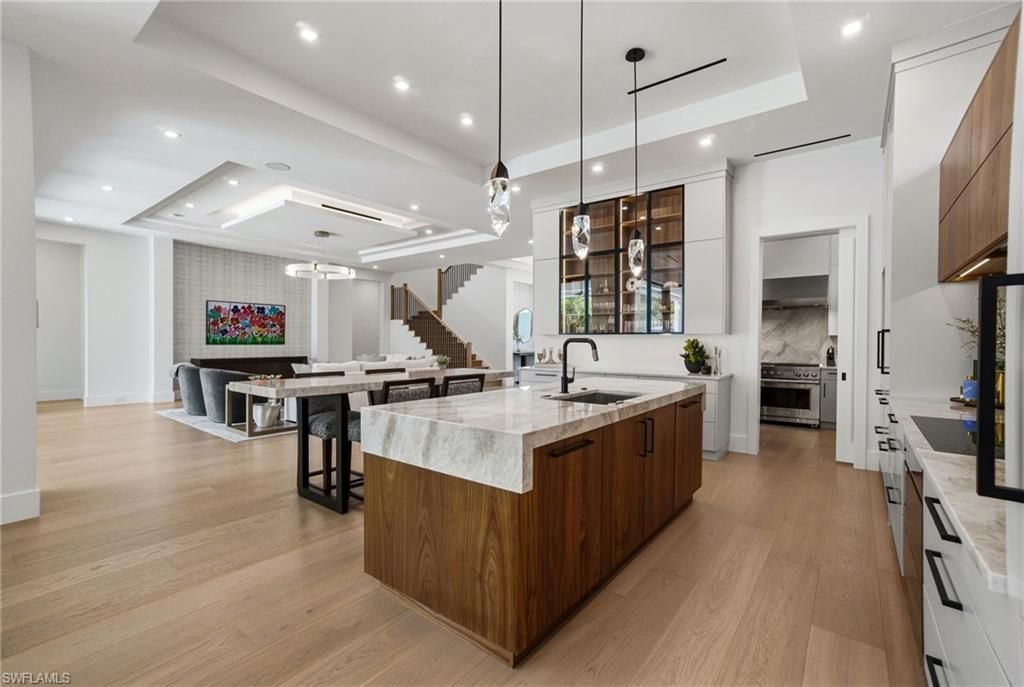 264 8th Ave S, Naples, FL 34102 Photo