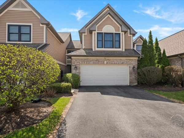 547 Rosebud Drive S, Lombard, IL 60148