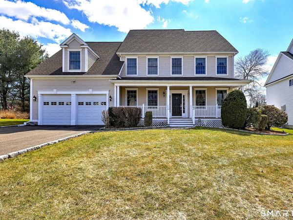 44 Randolph Farm, Milford, CT 06461
