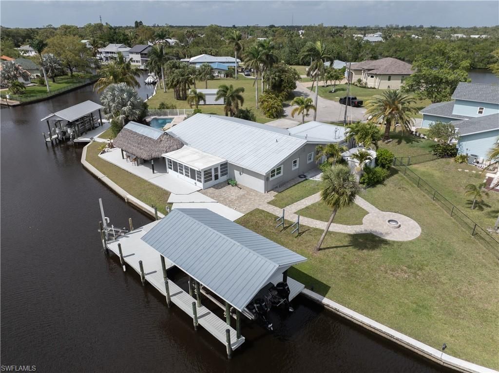 416 Seaworthy Rd, North Fort Myers, FL 33903 Photo