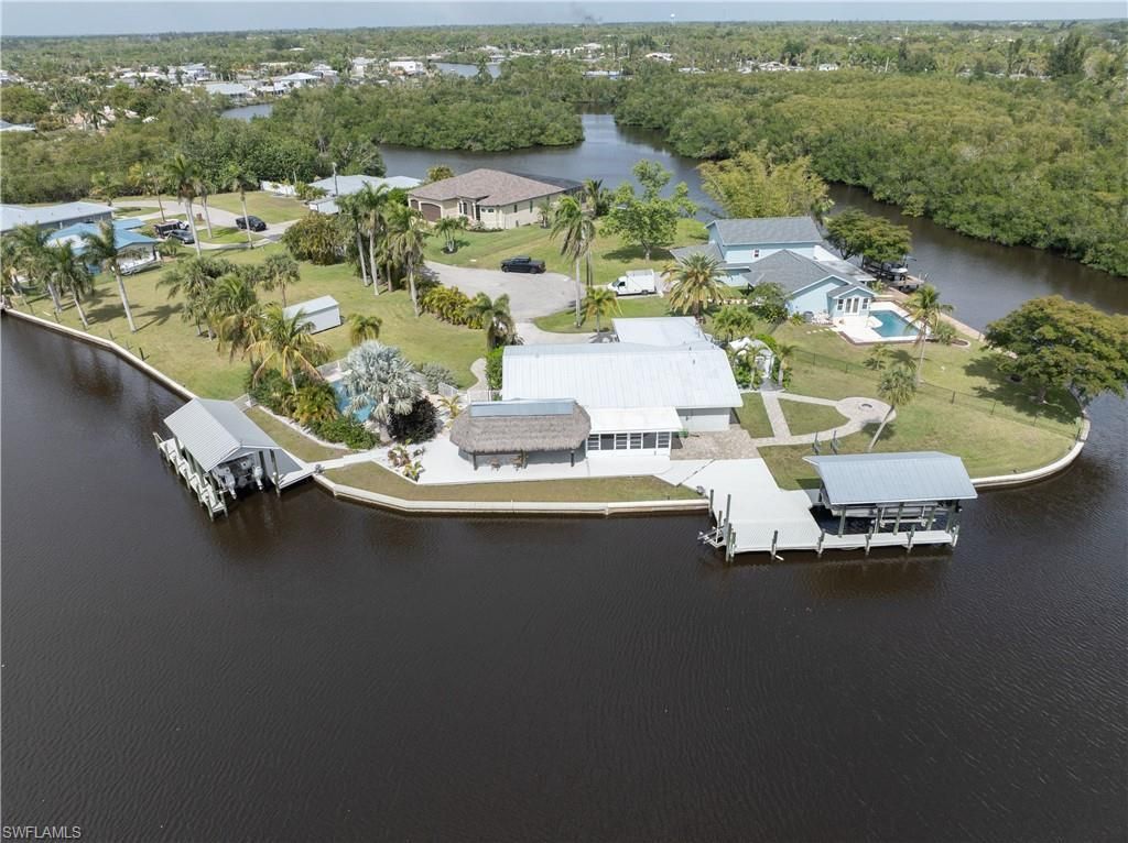 416 Seaworthy Rd, North Fort Myers, FL 33903 Photo