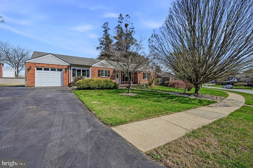 4616 Bailey Drive, Wilmington, DE 19808 Main Photo