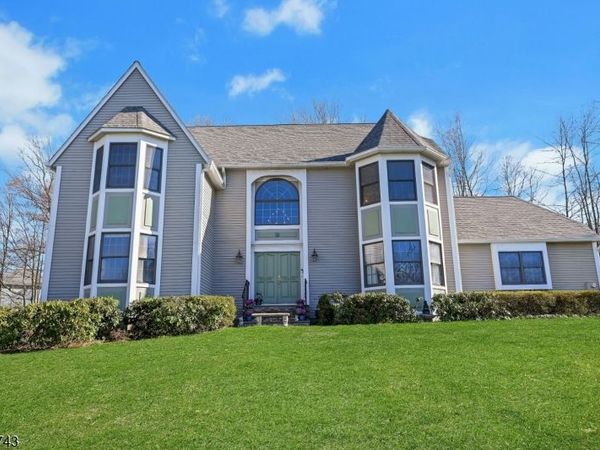 37 Hidden Glen Dr, Sparta, NJ 07871