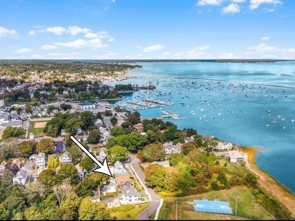 27-1/2 Fremont St, Unit 2, Plymouth, MA 02360