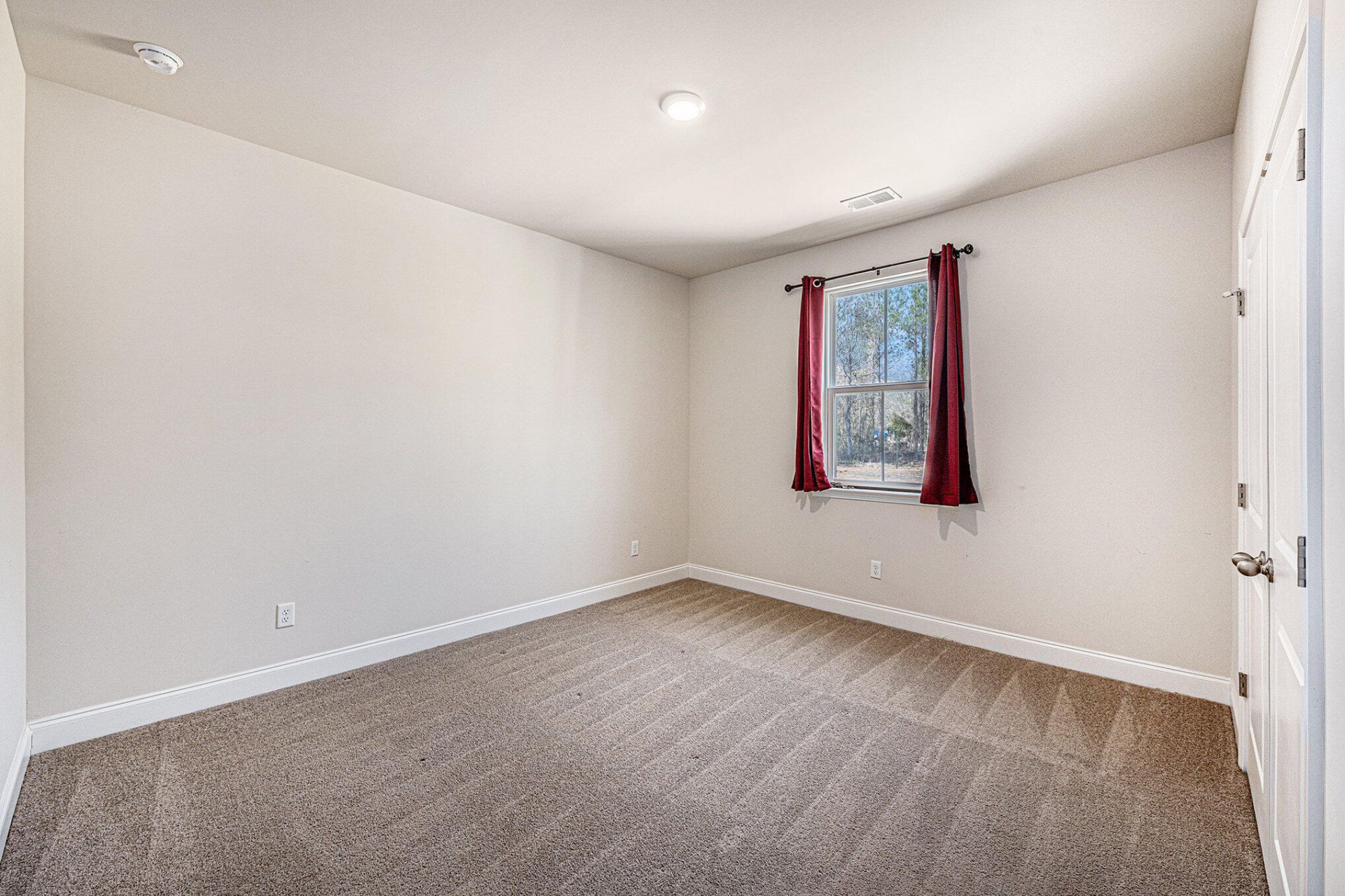 119 Clark Lane Photo 16