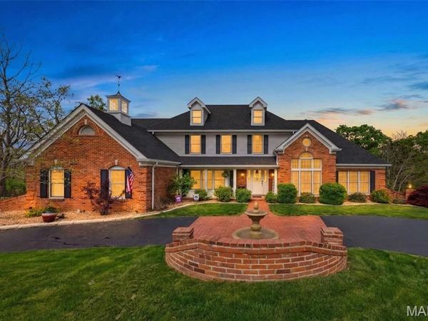 13506 River Forest Place, St Louis, MO 63128