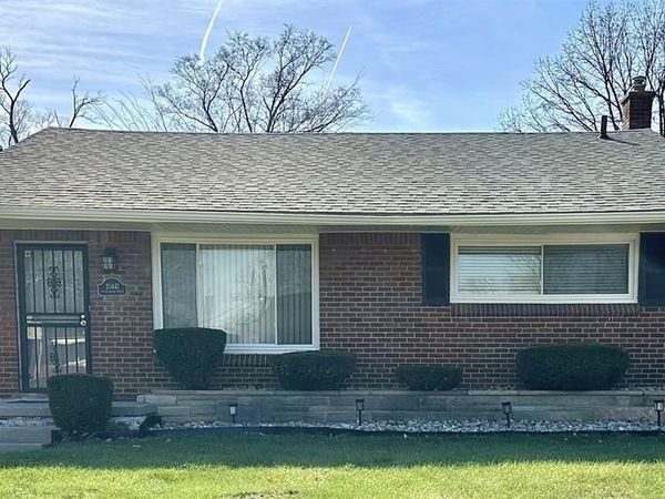 20447 Strathmoor Street, Detroit, MI 48235