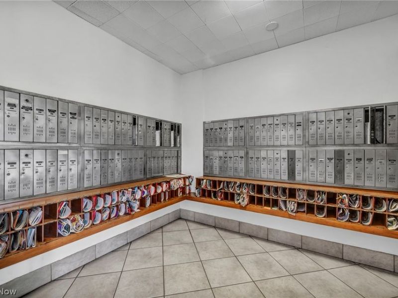 12520 Edgewater Drive, Unit 806, Lakewood, OH 44107 Photo 32