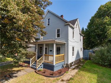 42 Chapman St, Jamestown, NY 14701