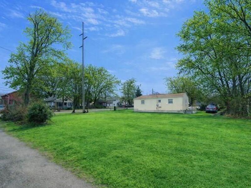 2003 E Hudson Street , Columbus, OH 43219 Photo 2