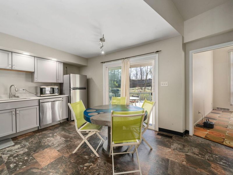 5973 Rock Hill Road, Columbus, OH 43213 Photo 38