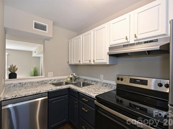 951 Hollywood Street , Unit F, Charlotte, NC 28211