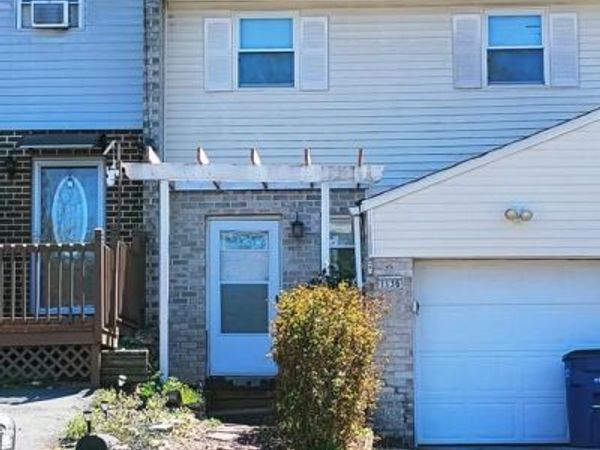 1136 FOX RUN, READING, PA 19606