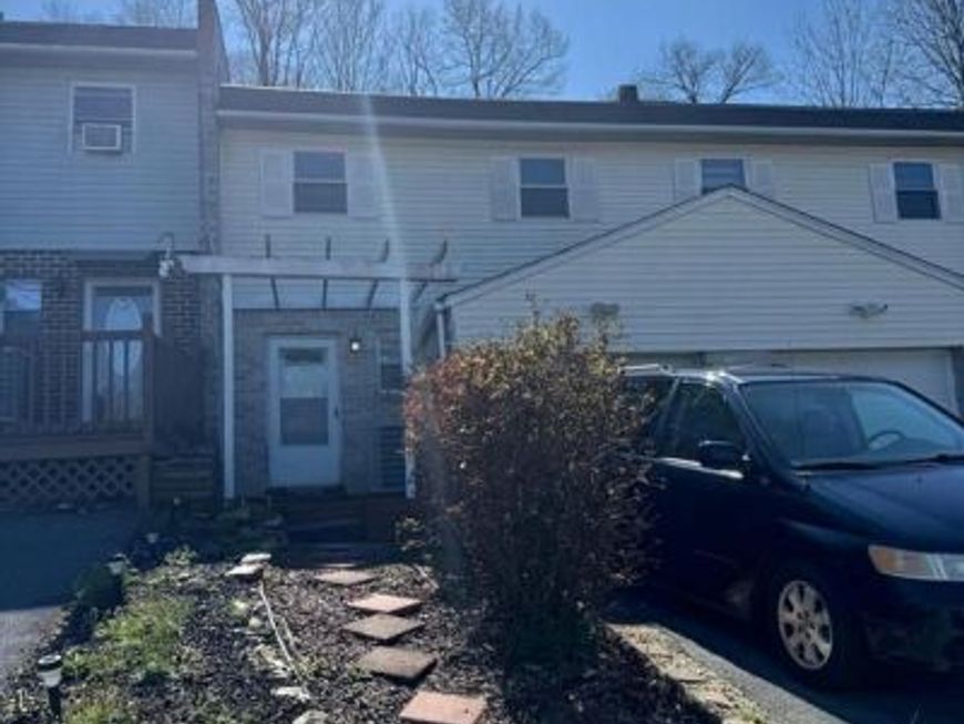 1136 Fox Run, Reading, PA 19606 Main Photo