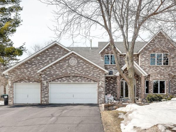 8161 Shadyview Lane N, Maple Grove, MN 55311