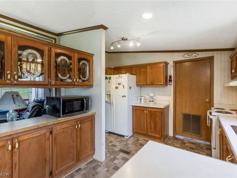 4502 Clover Road, Cumberland, OH 43732 Photo 11