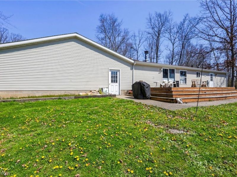 4502 Clover Road, Cumberland, OH 43732 Photo 2