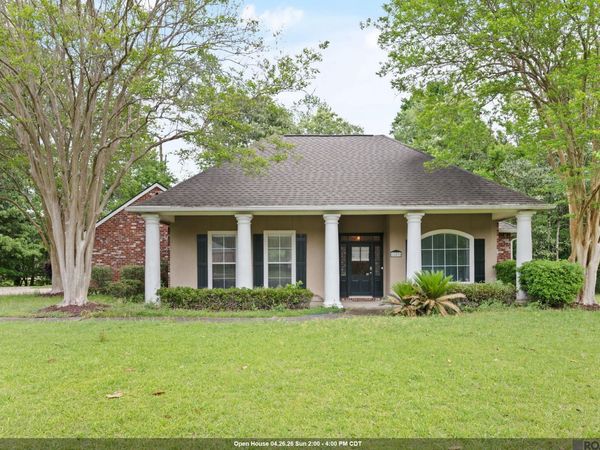 11231 Suncrest Ct, Baton Rouge, LA 70818