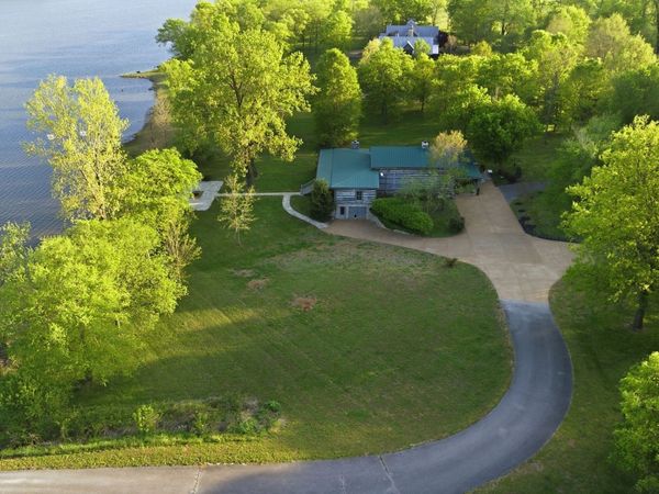 1004 Mill Pond Road , Mount Pleasant, TN 38474