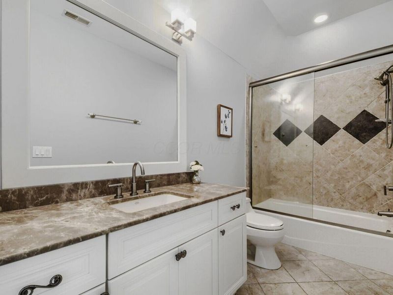 8184 Kesegs Way , Blacklick, OH 43004 Photo 31