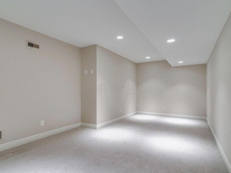 8184 Kesegs Way , Blacklick, OH 43004 Photo 54