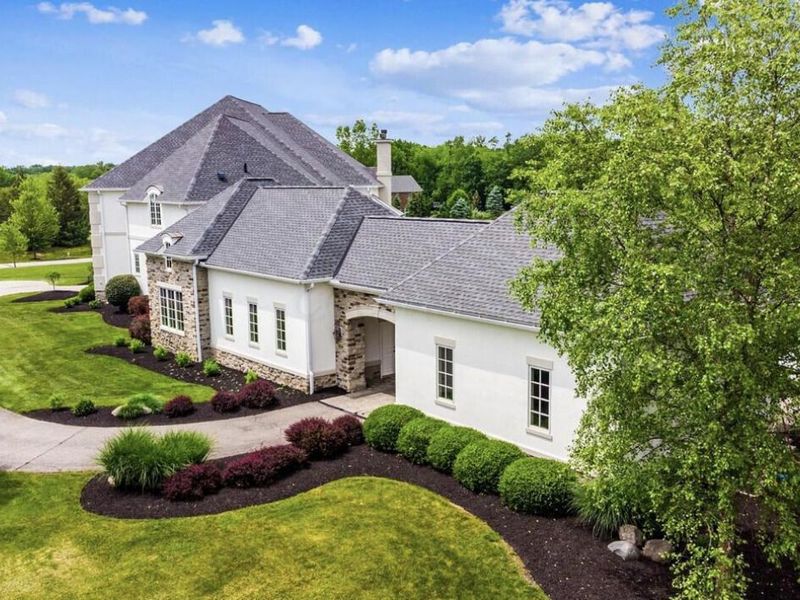 8184 Kesegs Way , Blacklick, OH 43004 Photo 9