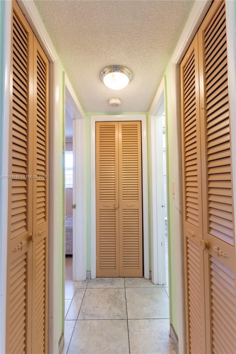 330 SE 2nd St, Unit 405F, Hallandale Beach, FL 33009 Photo