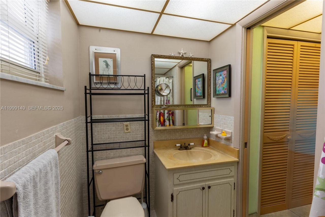 330 SE 2nd St, Unit 405F, Hallandale Beach, FL 33009 Photo