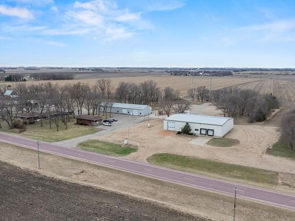 2521 County Road 7 , Marshall, MN 56258