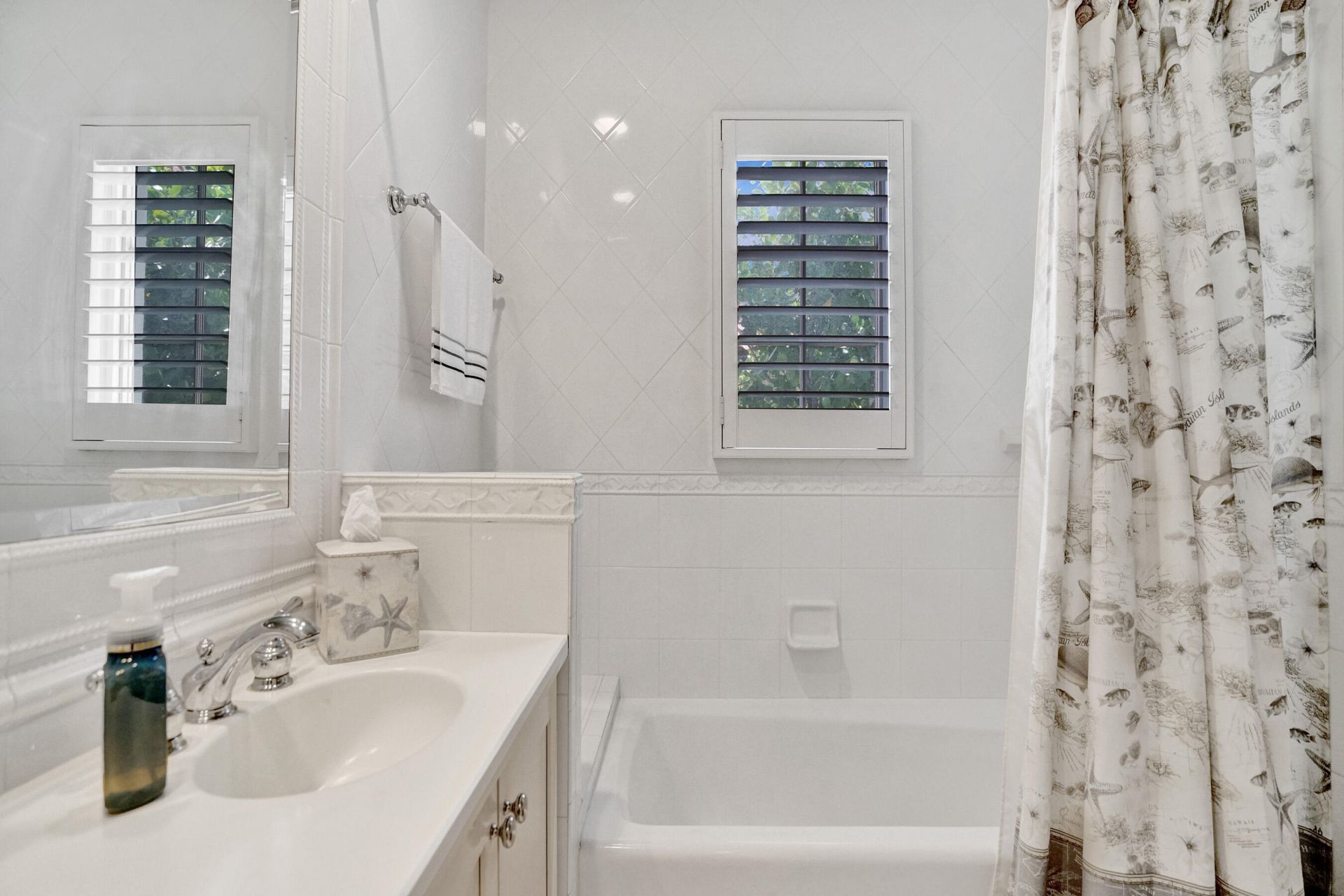 7 Saranac Road, Sea Ranch Lakes, FL 33308 Photo