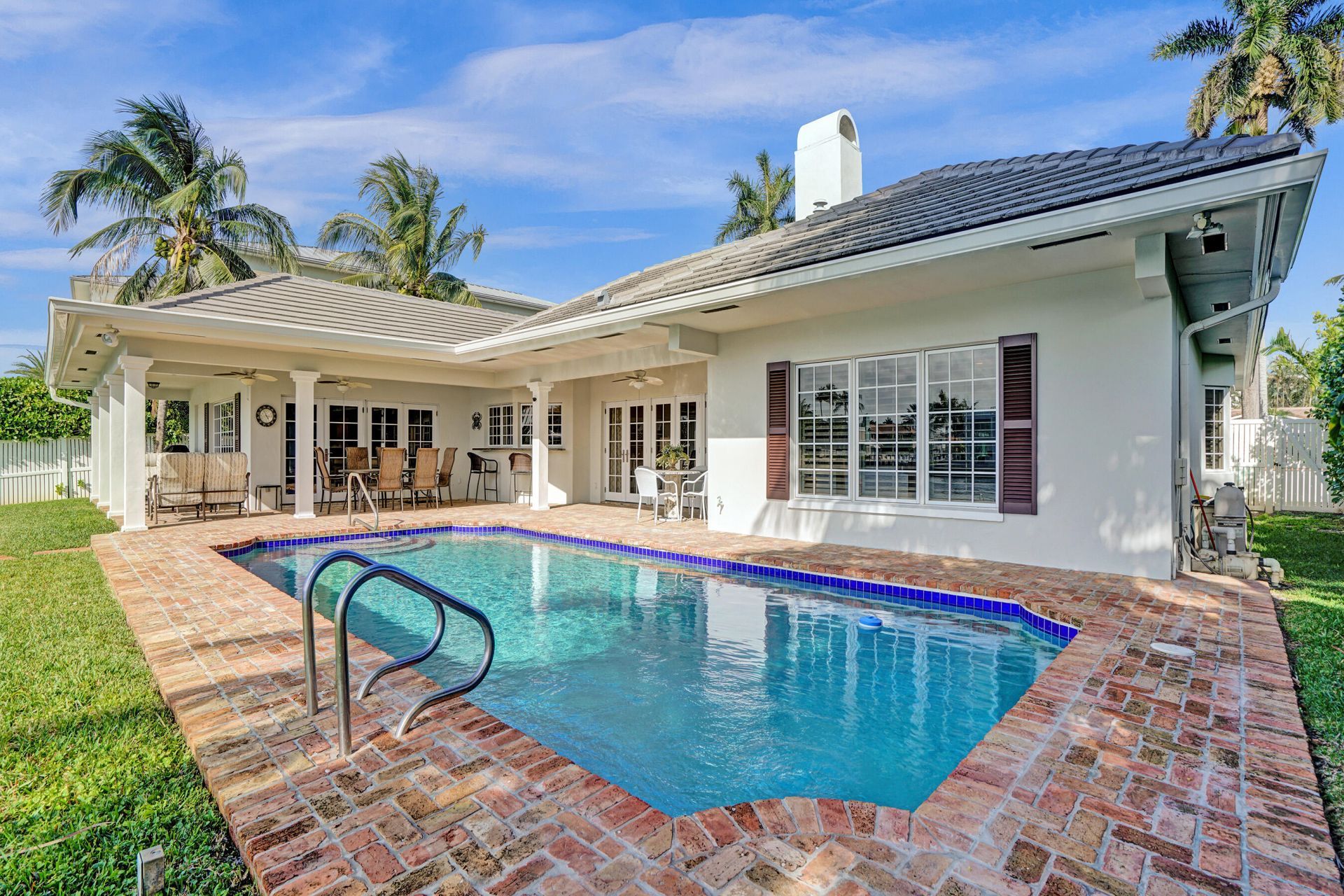 7 Saranac Road, Sea Ranch Lakes, FL 33308 Photo