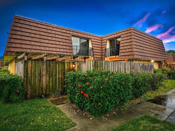 1802 18th Lane, Palm Beach Gardens, FL 33418